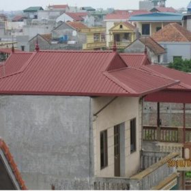 làm mái tôn sân thượng